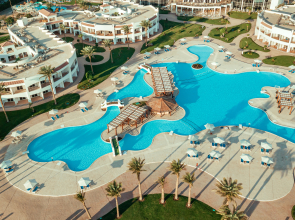 SUNRISE Alma Bay Resort