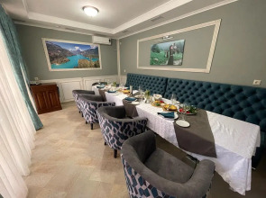 Отель Бельведер