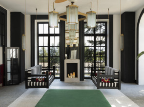 Esquisse Boutique Hotel