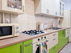 Апартаменты двухкомнатные в центре Сеть ЙоХоум