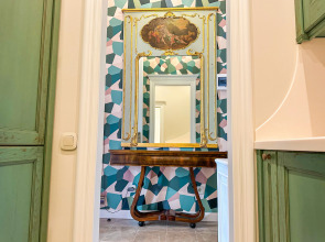 Апартаменты Эксклюзивная квартира Уголок Парижа