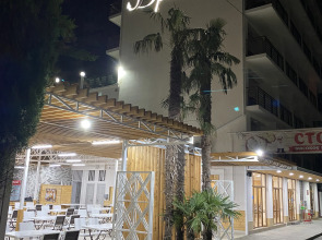 Отель Бристоль