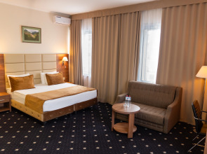 Отель Central City