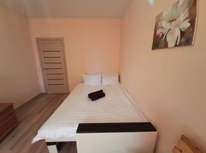 Апартаменты 1-комнатные с балконом на двенадцатом этаже