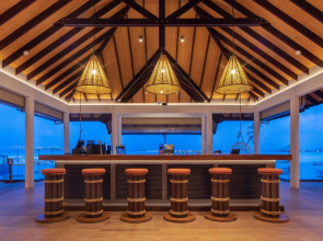Отель Cinnamon Hakuraa Huraa Maldives