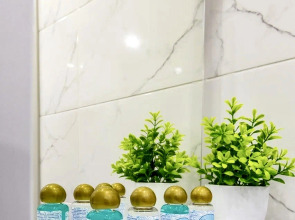 Апартаменты FSF Дизайнерская Двушка в Центре с Дистанционным Заездом