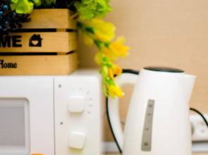 Апартаменты Квартирный Вопрос на Строителей 8