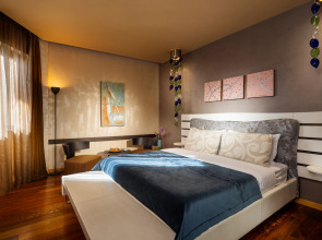 Les Fleurs Boutique Hotel