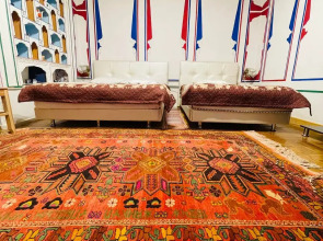 Отель Chor Minor 90 м до cтарого города мы готовы к осеннему празднику