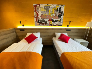 Квартира 2 Ночи в Новом Комплексе Ramada (3)