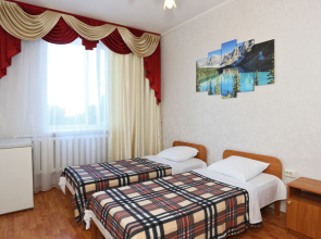 Отель Экватор