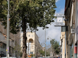 Отель Shlomtzi
