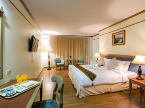 Отель Siam Mandarina