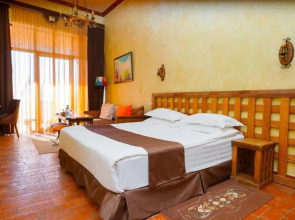 Отель Кавказ