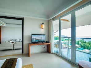 Отель KC Resort & Over Water Villas