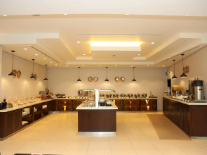 Holiday Inn Express Dubai Internet City an IHG Hotel