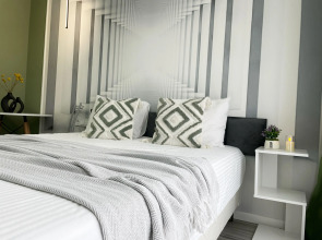 Апартаменты с балконом 3 минуты до моря