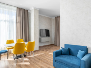 Отель Харес