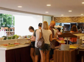 Отель Emily Rose