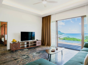 Курортный отель Gardens Hill Resort & Spa