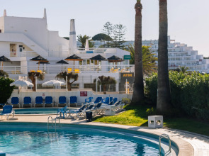 Апарт-Отель Grand Muthu Oura View Beach Club