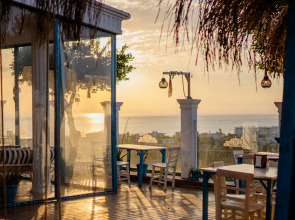 Hotel TEK HAN KUMKUYU