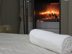 Отель Mic Royal