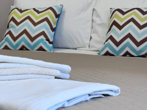 Апартаменты еЖИВИка Автомобилистов 13