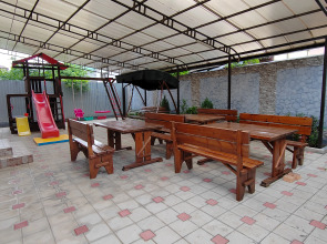 Гостевой Дом Людмила на Тургенева