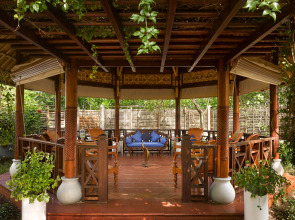 Курортный отель Villa Nautica at Paradise Island