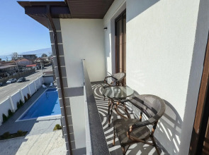 Отель Грейс Бриз