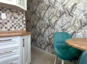 Апартаменты "Эленика" Двухкомнатные в Махачкале с видом на озеро