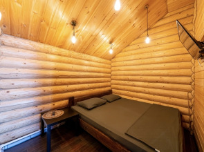 Частный дом с баней и открытым бассейном