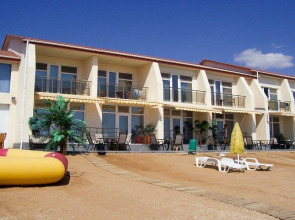 Отель Хижина Робинзона