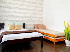 Апартаменты в центре с видом на пруд