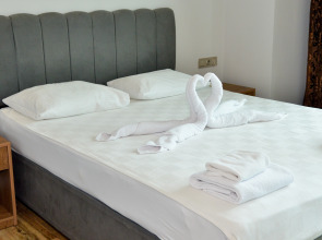 Отель Zeynel Konyaalti