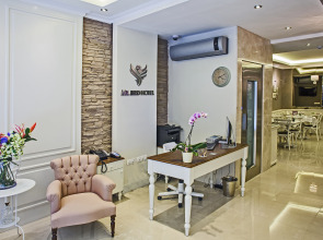 Mr. Bird Boutique Hotel