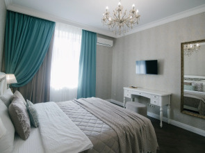 Квартира Большая трехкомнатная квартира с видом на Храм