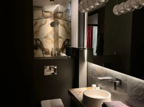 Квартира Room69