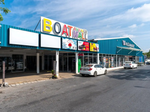 Апартаменты 2 спальни с видом на озеро в шаге от моря