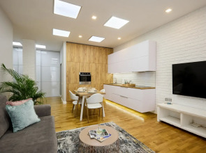 Апартаменты ЕвроУют Просторные трехкомнатные недалеко от центра