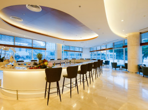 Отель Seashells Phu Quoc Hotel & Spa