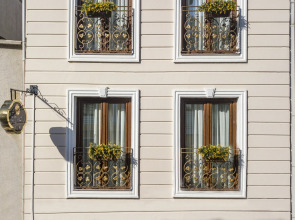 Royan Suites Boutique Hotel