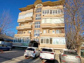 Квартира Двухкомнатная с двумя лоджиями