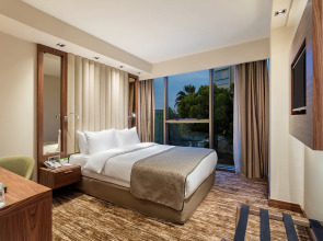 Отель Holiday Inn Antalya Lara