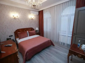 Отель West Inn Palace