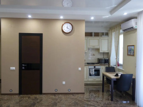 Апартаменты на Рабоче-Крестьянской 7