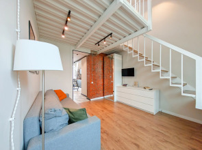 Квартира 3-комнатная с балконом в центре