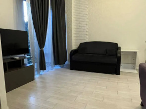 Апартаменты Евро 2-ком с балконом возле моря в центре Адлера Ajax