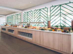 Отель Iberostar Herceg Novi